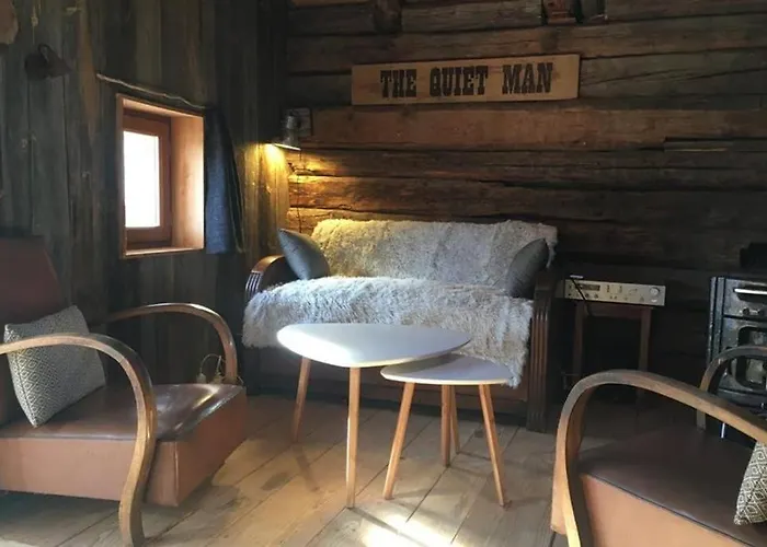 La De L'homme Tranquille 木屋