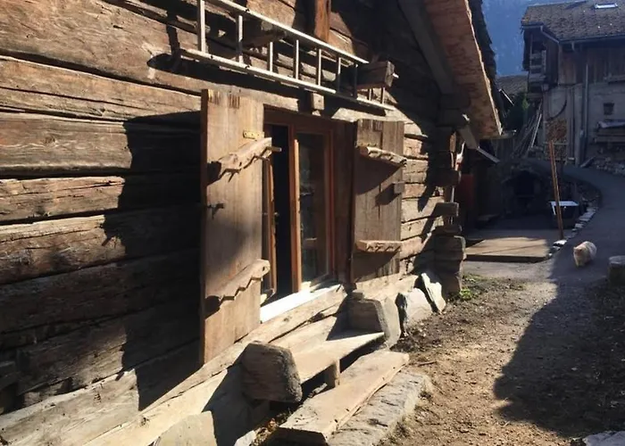 La De L'homme Tranquille 木屋