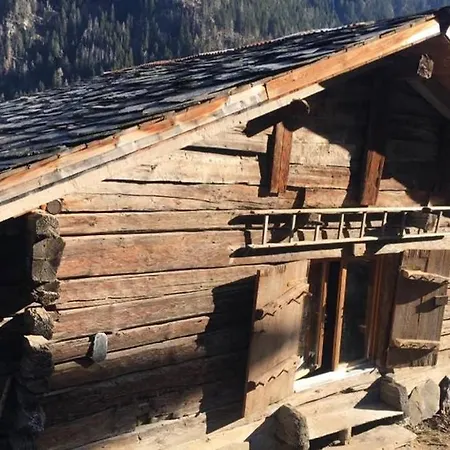 La De L'homme Tranquille Alpesi faház *