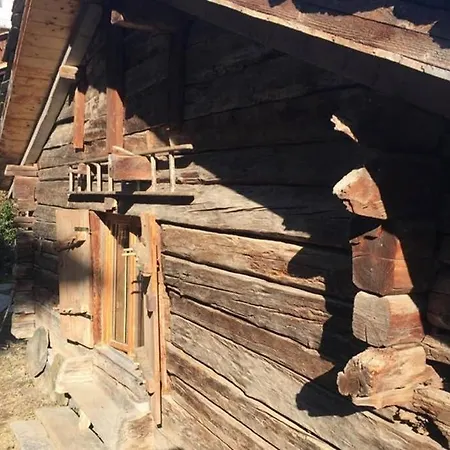 La De L'homme Tranquille Alpesi faház