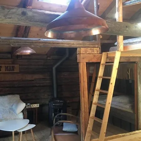 La De L'homme Tranquille Dağ evi